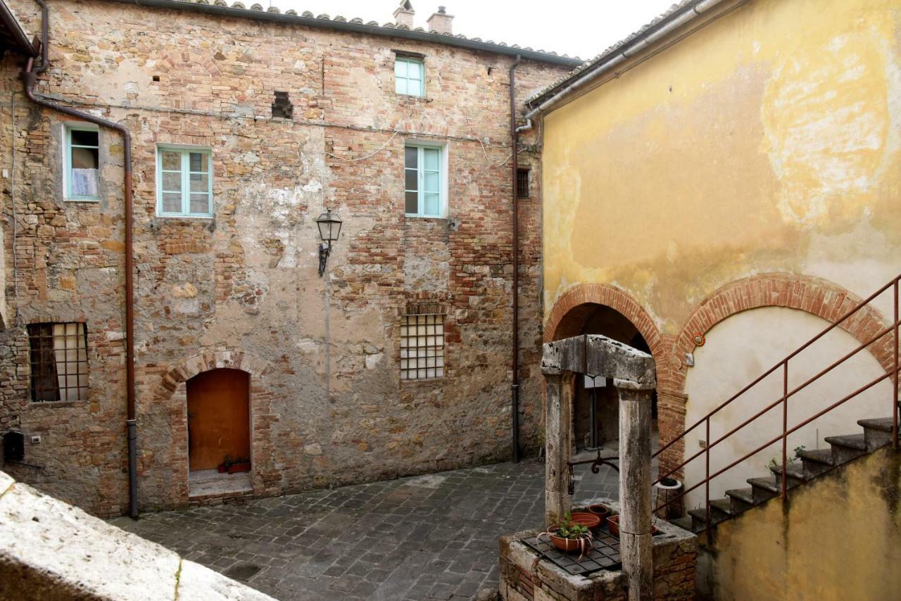 Residenza Storica Il Pozzo Apartamento San Quirico dʼOrcia Exterior foto